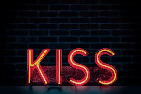 Kuss in Neon