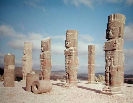 The atlantean columns on top of Pyramid B, Pre-Columbian von Toltec