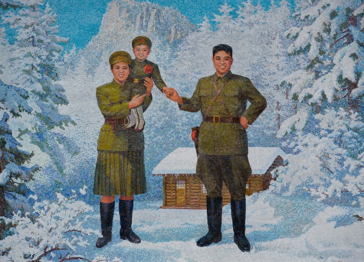 Glückliche Familie. Kim Il-sung und seine Frau Kim Jong-suk mit Sohn Kim Jong-Il von Unbekannter Künstler
