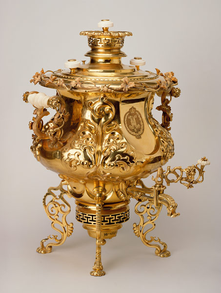Samovar (copper, gold & ivory) von Vasiliy Batashov