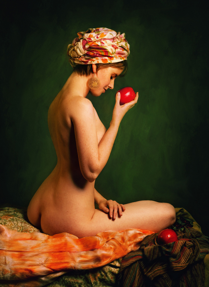 Mädchen mit Apfel von Zachar Rise